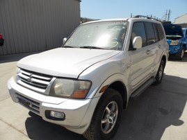 2002 MITSUBISHI MONTERO LIMITED SILVER 4WD AT 3.5 193905